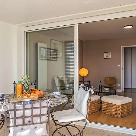 Entre Port Et Plages By Interhome Apartment *